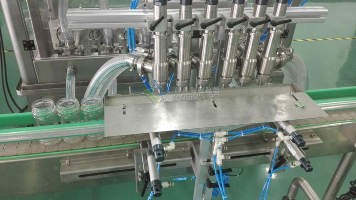 鮮辣醬灌裝機